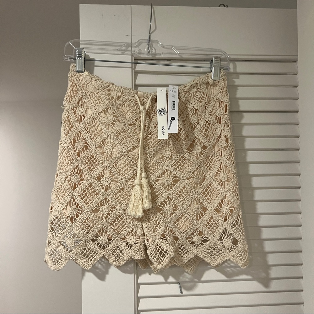 Nwt bloomingdales aqua crochet shorts